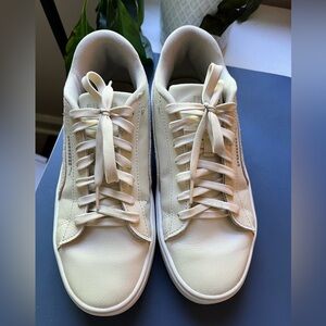 Tan Puma smash v3 platform sneaker size 8.5
